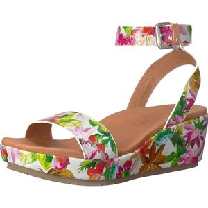 Platform wedge sandal 8,5 M